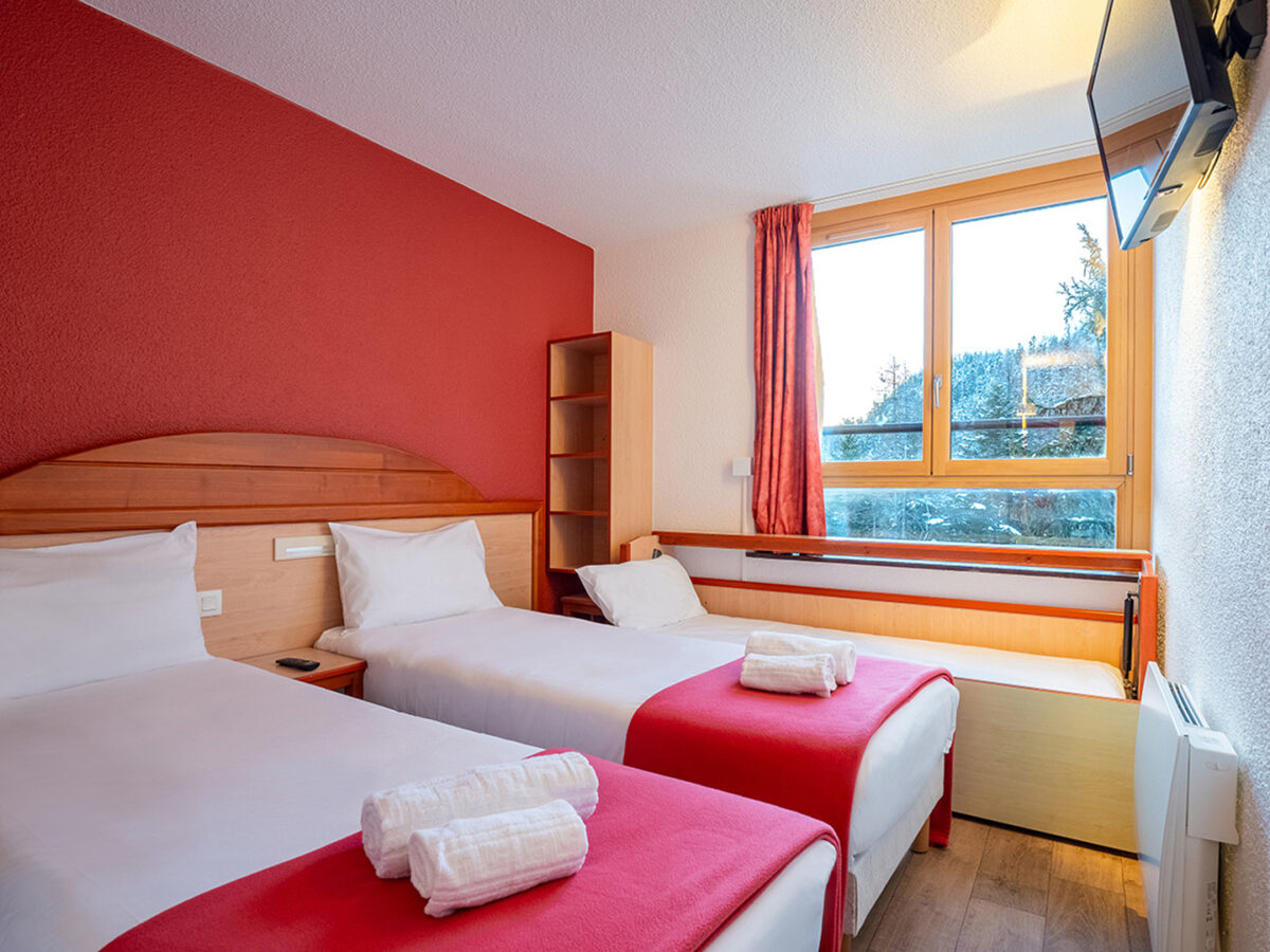 Azureva_LesKarellis_Chambre twin + lit d'appoint _-1